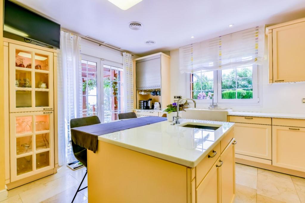 3 bed villa in Altea