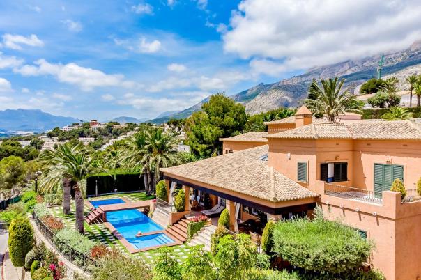 3 bed villa in Altea