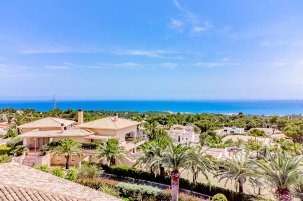 3 bed villa in Altea