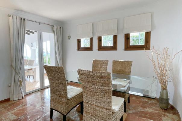 5 bed villa in Benitachell