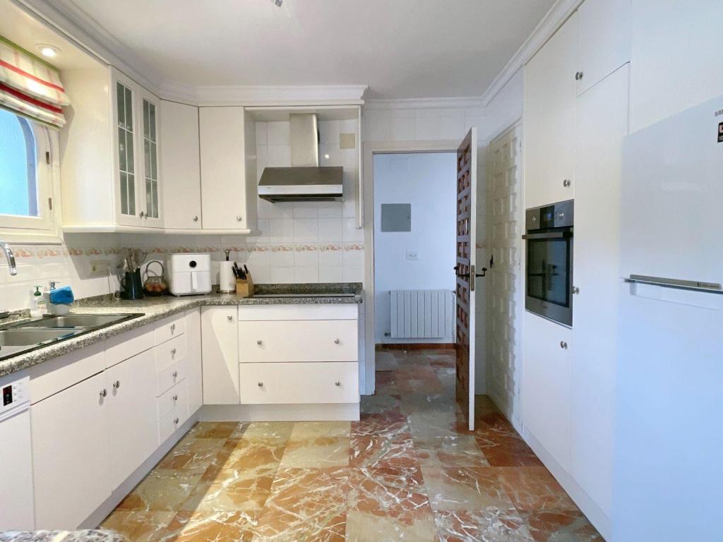 5 bed villa in Benitachell