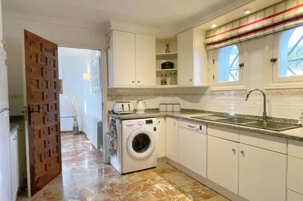5 bed villa in Benitachell