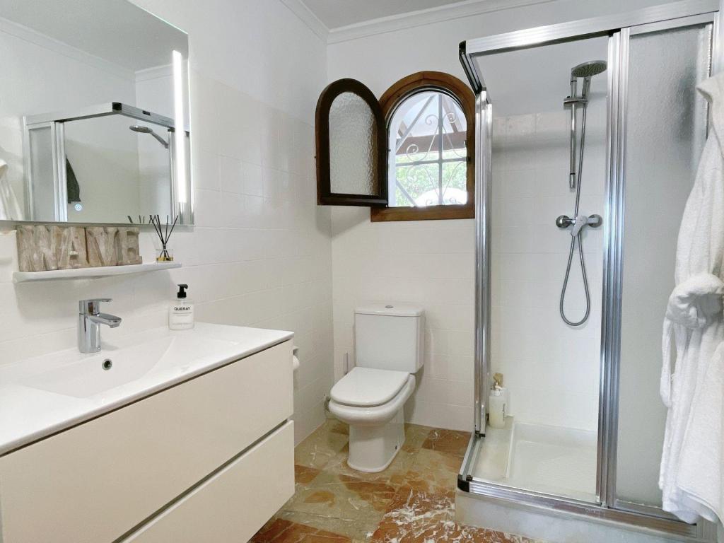 5 bed villa in Benitachell