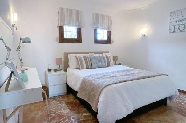 5 bed villa in Benitachell
