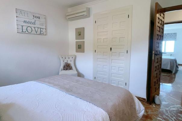 5 bed villa in Benitachell