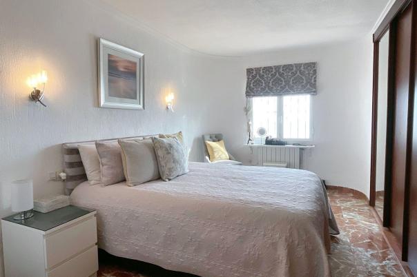 5 bed villa in Benitachell
