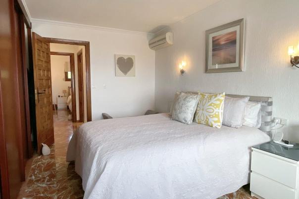 5 bed villa in Benitachell