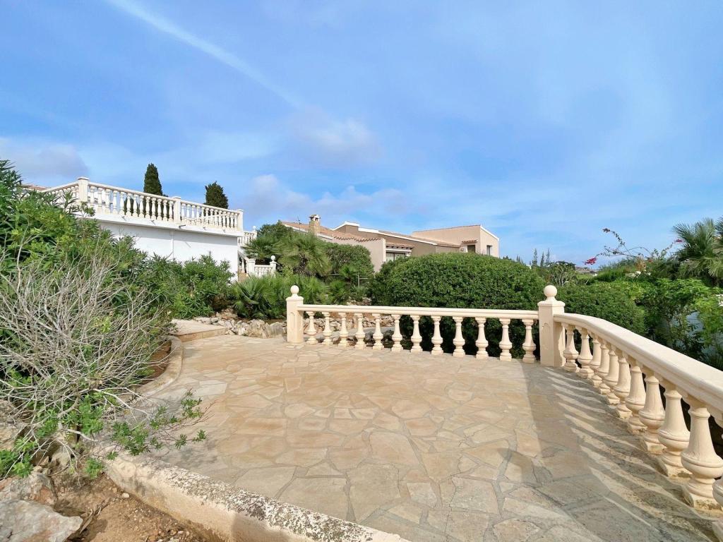 5 bed villa in Benitachell