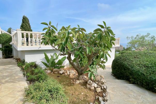 5 bed villa in Benitachell