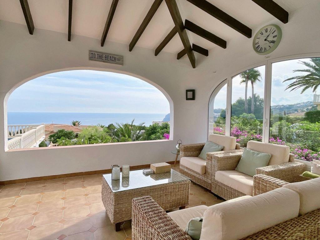 5 bed villa in Benitachell