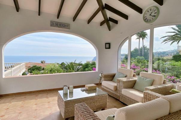 5 bed villa in Benitachell