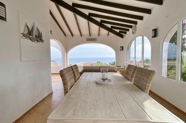 5 bed villa in Benitachell