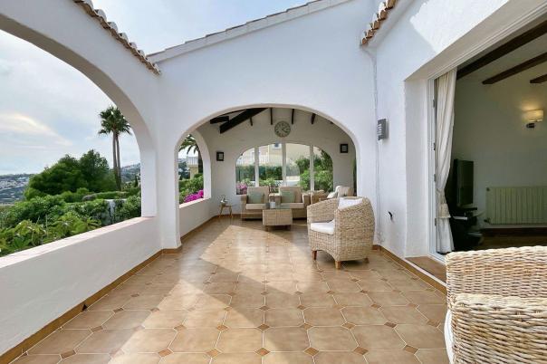 5 bed villa in Benitachell