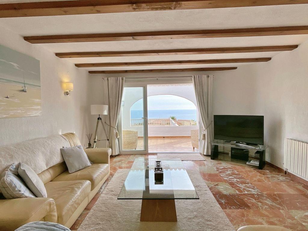5 bed villa in Benitachell