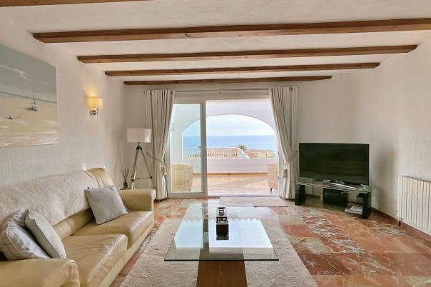 5 bed villa in Benitachell