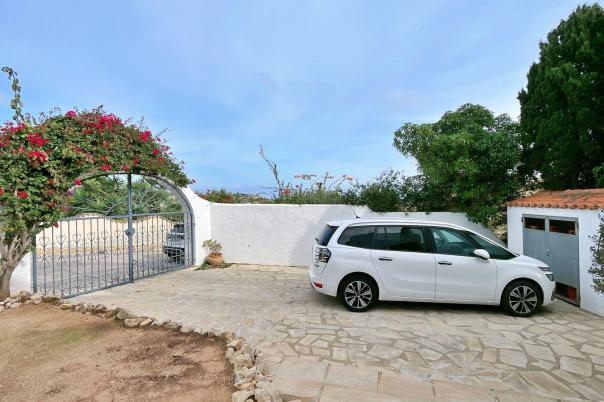 5 bed villa in Benitachell