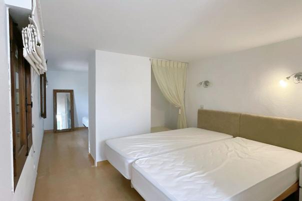 5 bed villa in Benitachell