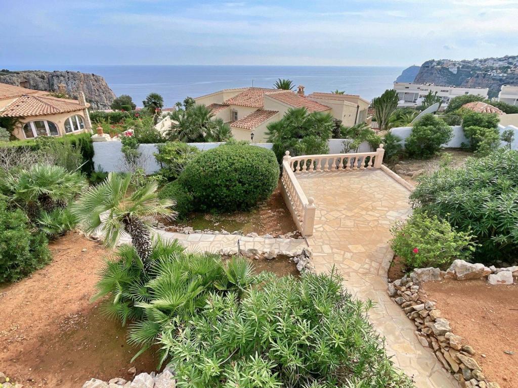 5 bed villa in Benitachell