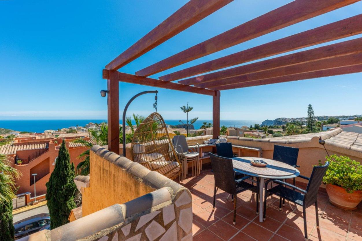 3 bed apartments - flats in Benitachell