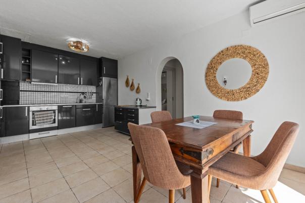 3 bed apartments - flats in Benitachell