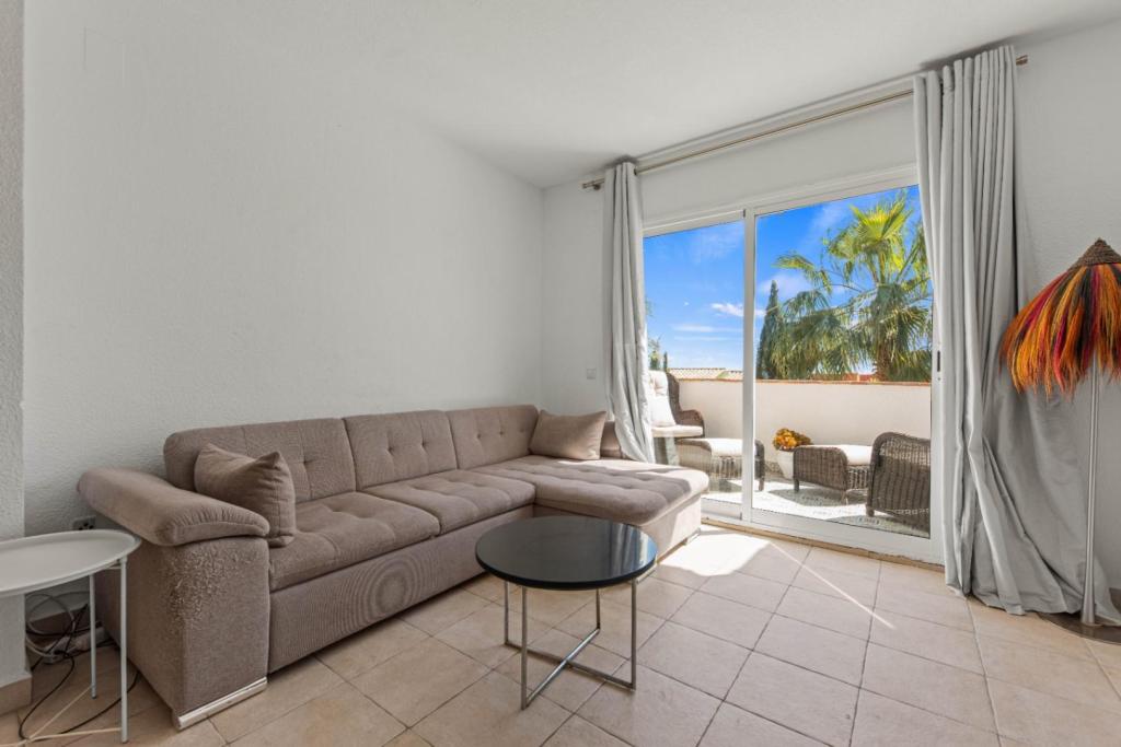 3 bed apartments - flats in Benitachell