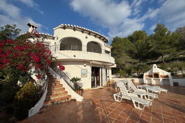 4 bed villa in Moraira