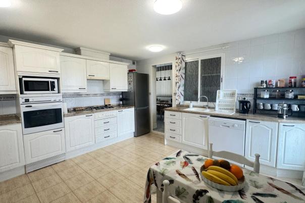3 bed apartment in Albir