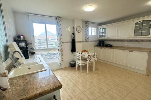3 bed apartment in Albir