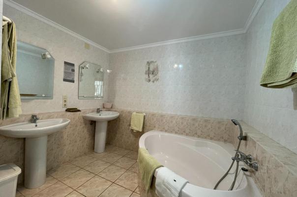 4 bed villas in Moraira
