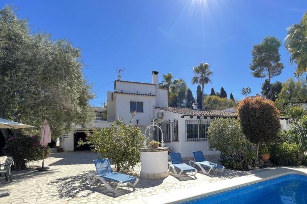 4 bed villas in Moraira