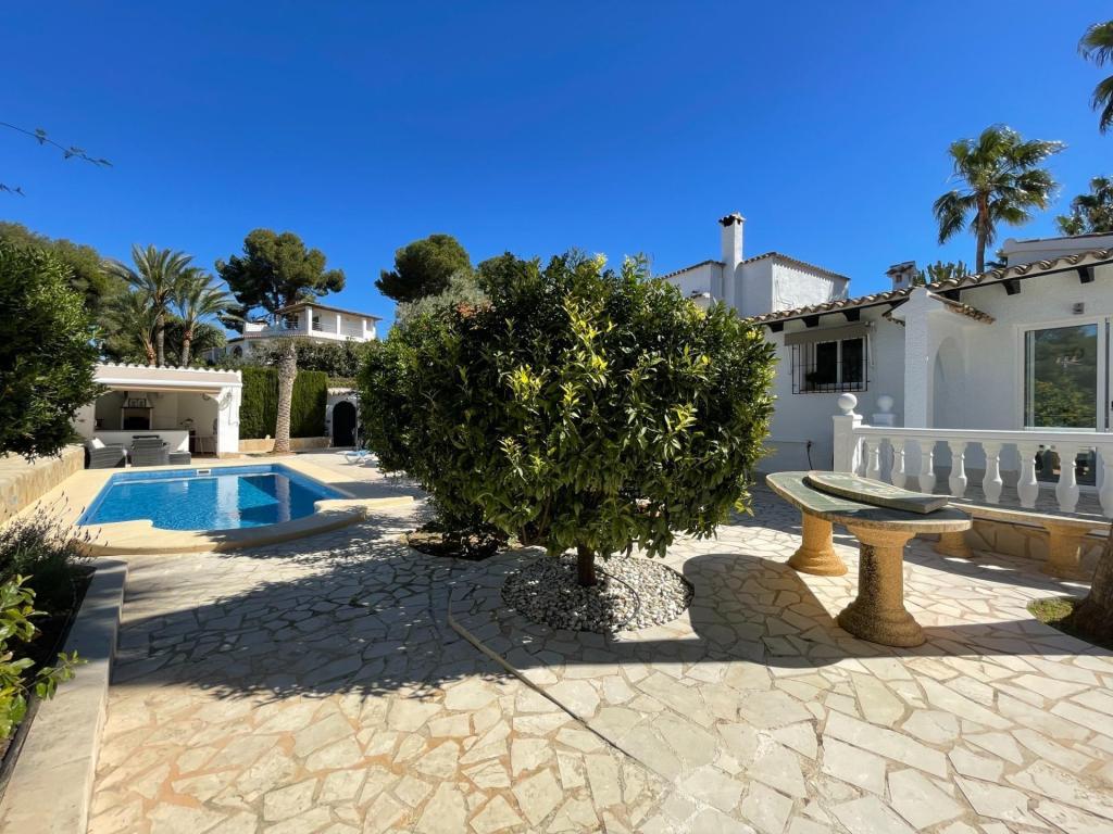 4 bed villas in Moraira