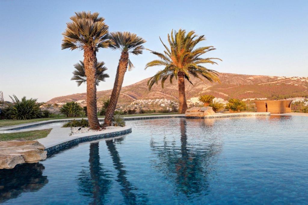4 bed country houses - fincas in Moraira