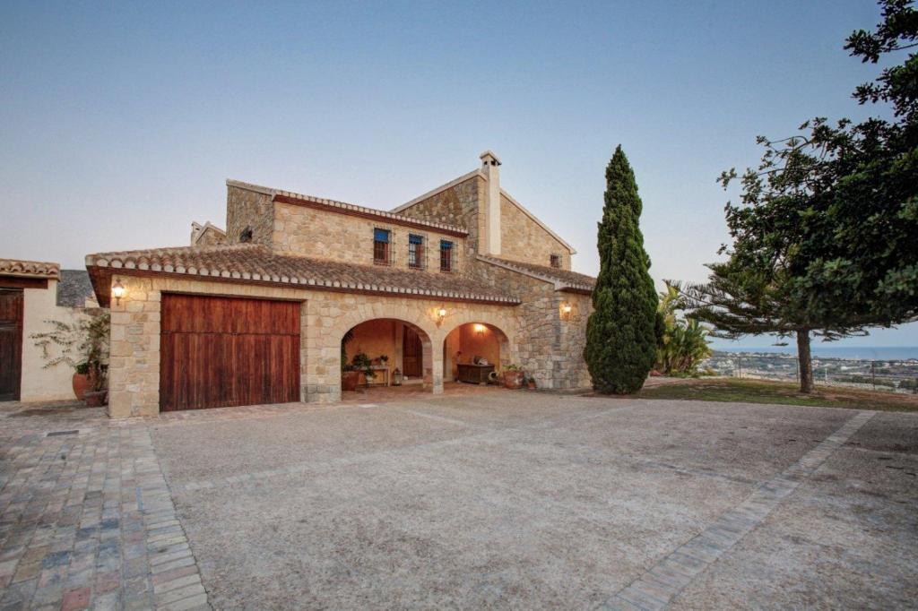 4 bed country houses - fincas in Moraira
