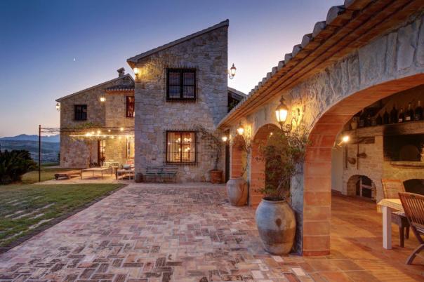 4 bed country houses - fincas in Moraira