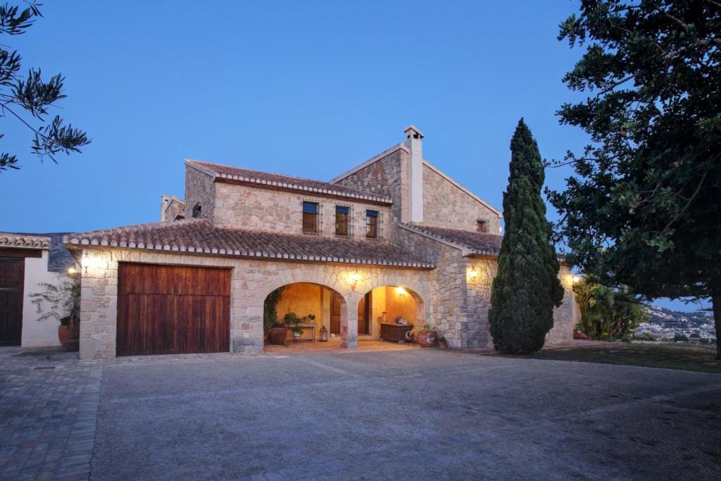 4 bed country houses - fincas in Moraira