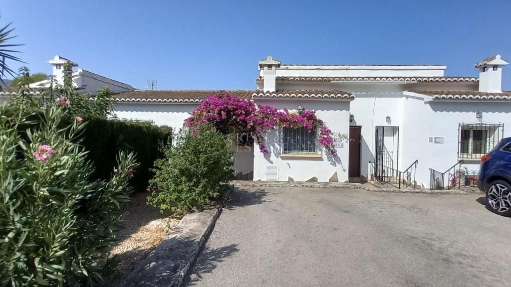 2 bed villa in Murla