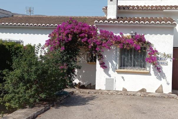 2 bed villa in Murla