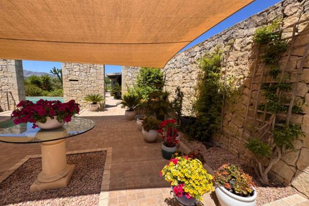 3 bed finca in Benissa