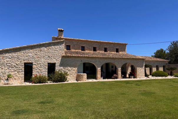 3 bed finca in Benissa
