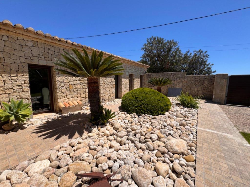 3 bed finca in Benissa
