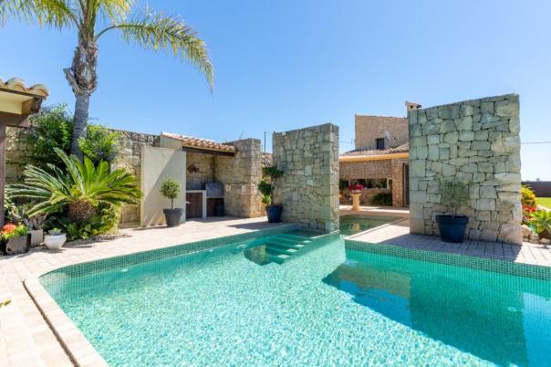 3 bed finca in Benissa