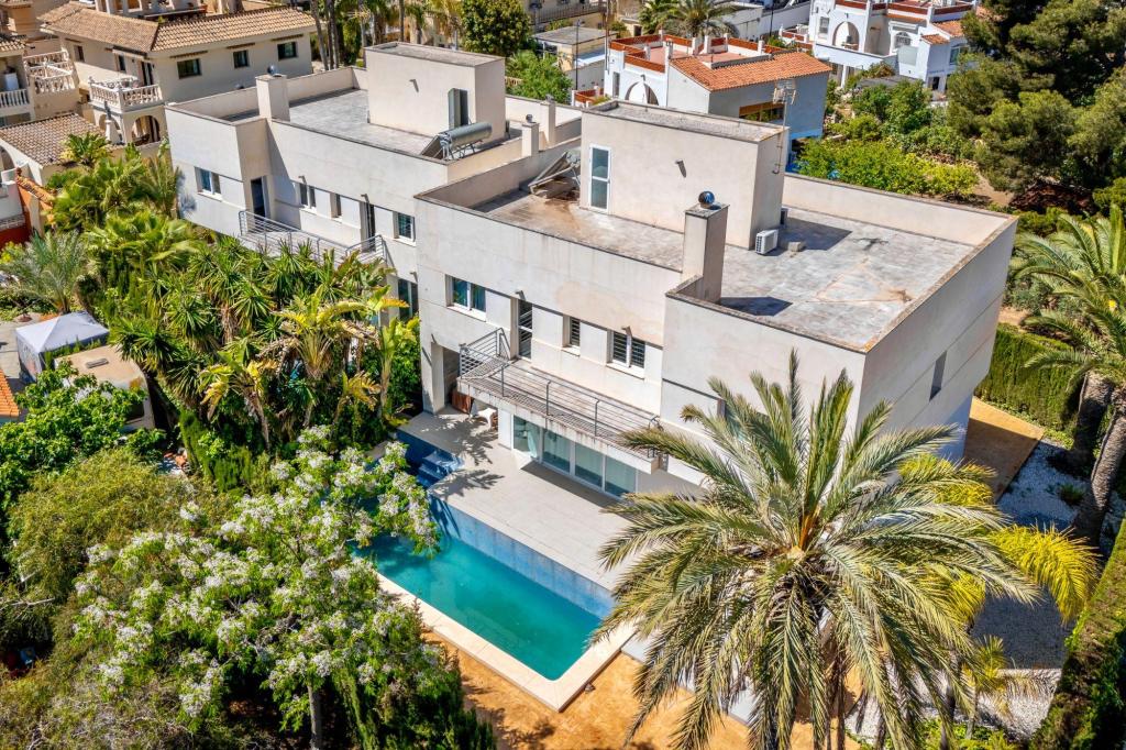 4 bed villa in Albir