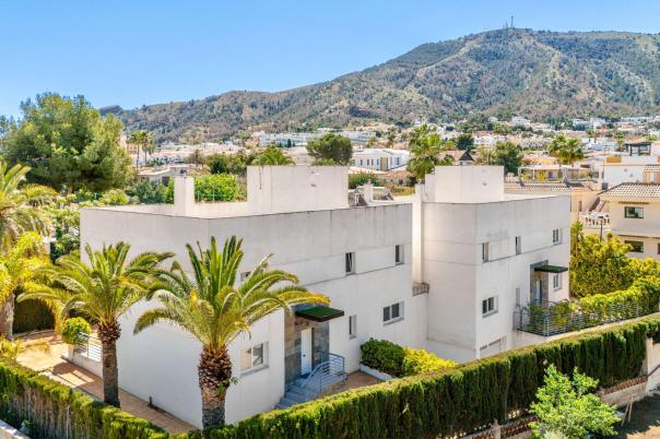 4 bed villa in Albir