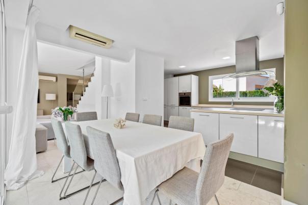 4 bed villa in Albir