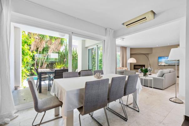 4 bed villa in Albir