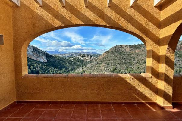 2 bed apartment in Benitachell