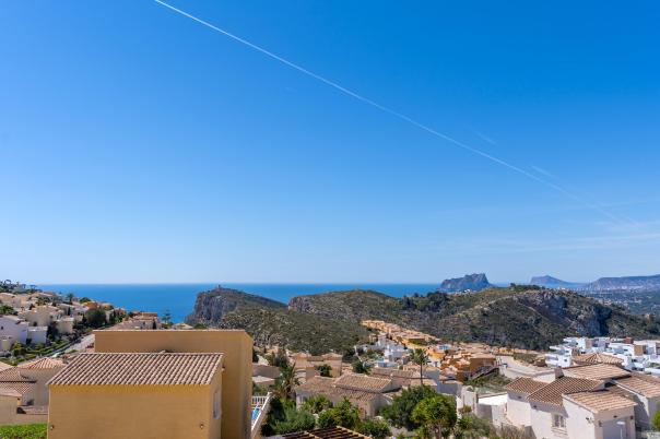 4 bed villa in Benitachell