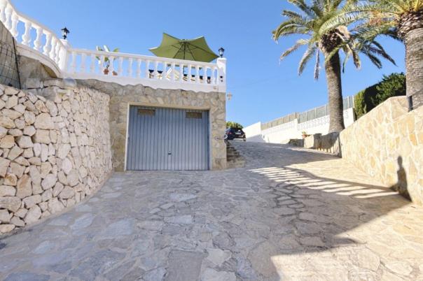 3 bed villa in Moraira