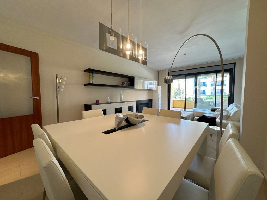 2 bed apartment in Moraira