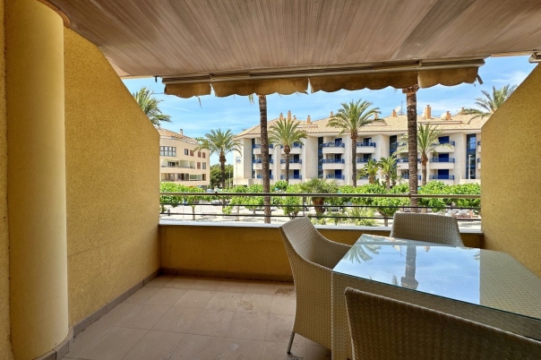 2 bed apartment in Moraira